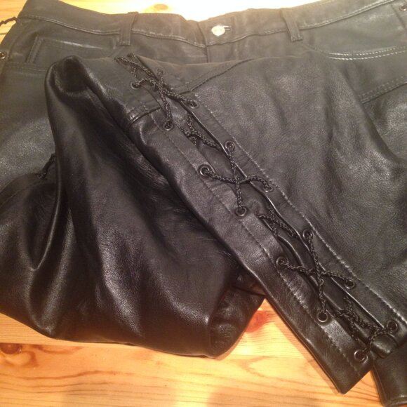 Very Soft South Beach Leather Pants With Laced Sides - Picture 4 of 5